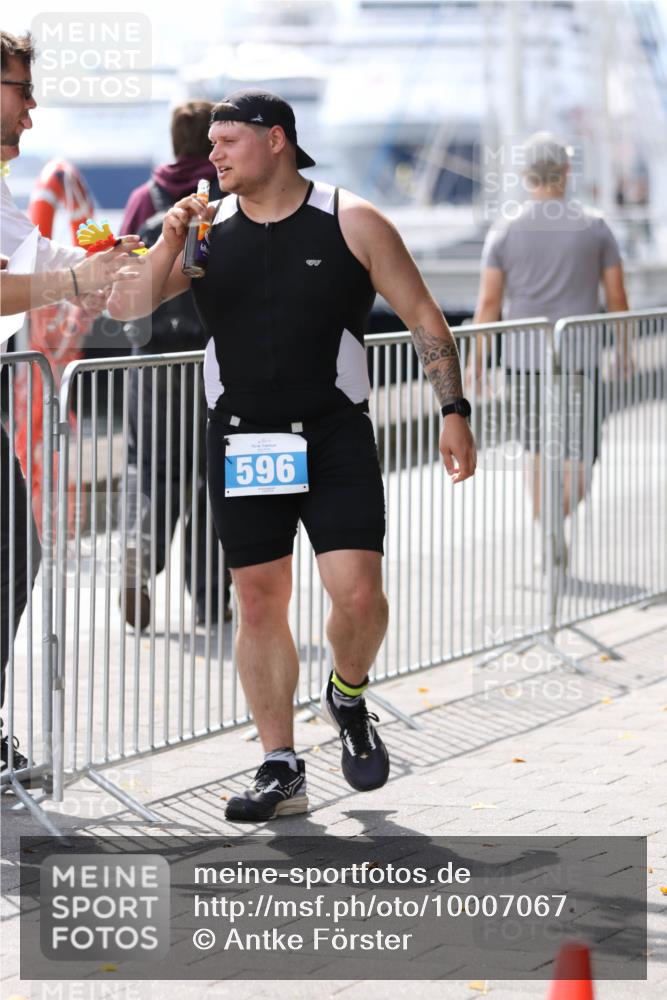 16.08.2026 - KN Förde Triathlon 2026 Antke Förster http://msf.ph/oto/10007067 16.08.2026 13:51:50 Laufen 596 meine-sportfotos.de