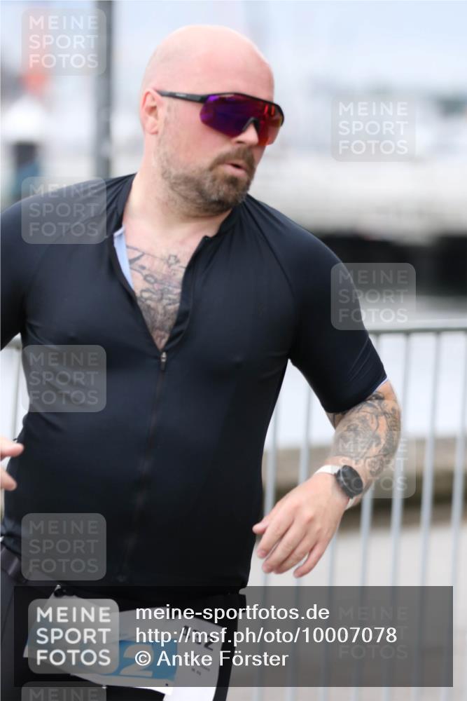 16.08.2026 - KN Förde Triathlon 2026 Antke Förster http://msf.ph/oto/10007078 16.08.2026 12:07:34 Laufen 432, 432, 40 meine-sportfotos.de
