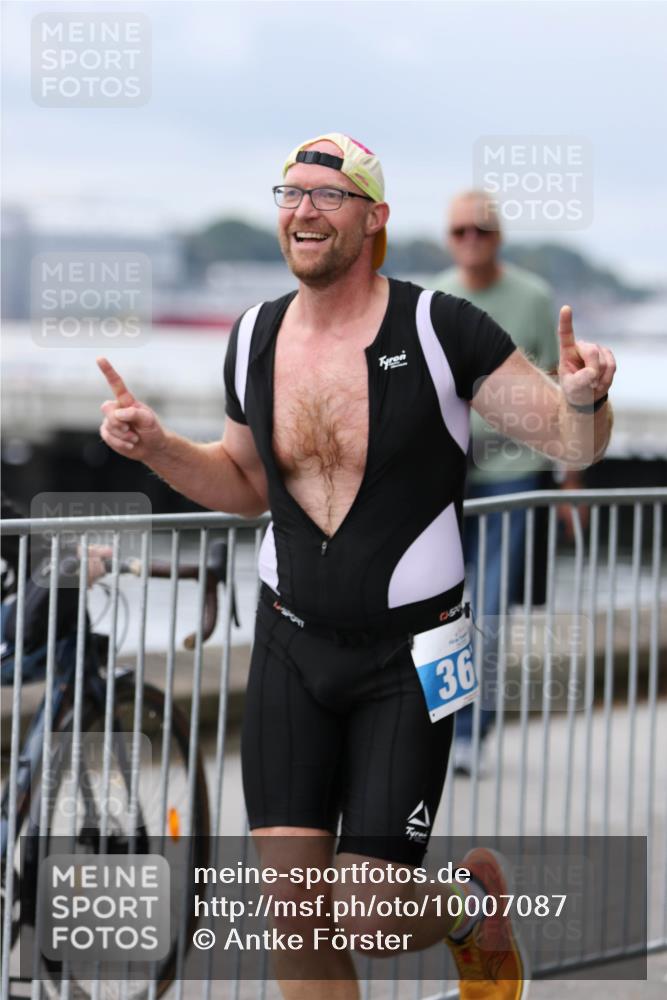 16.08.2026 - KN Förde Triathlon 2026 Antke Förster http://msf.ph/oto/10007087 16.08.2026 12:07:37 Laufen 36 meine-sportfotos.de