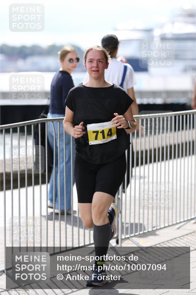 16.08.2026 - KN Förde Triathlon 2026 Antke Förster http://msf.ph/oto/10007094 16.08.2026 13:52:10 Laufen 714 meine-sportfotos.de