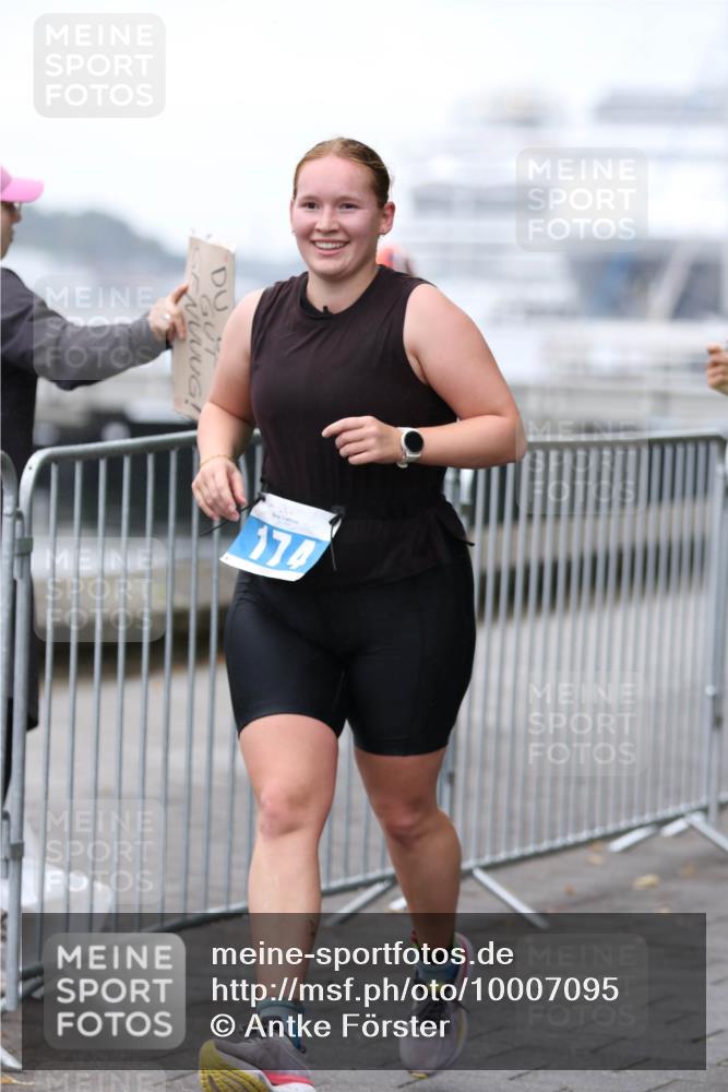 16.08.2026 - KN Förde Triathlon 2026 Antke Förster http://msf.ph/oto/10007095 16.08.2026 10:27:27 Laufen 174 meine-sportfotos.de