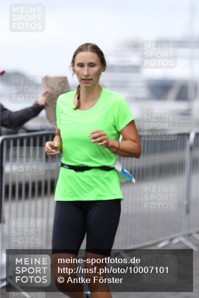 16.08.2026 - KN Förde Triathlon 2026 Antke Förster http://msf.ph/oto/10007101 16.08.2026 10:27:28 Laufen  meine-sportfotos.de