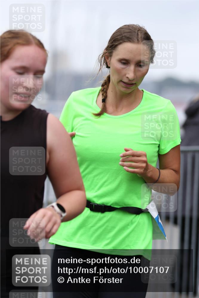 16.08.2026 - KN Förde Triathlon 2026 Antke Förster http://msf.ph/oto/10007107 16.08.2026 10:27:30 Laufen  meine-sportfotos.de