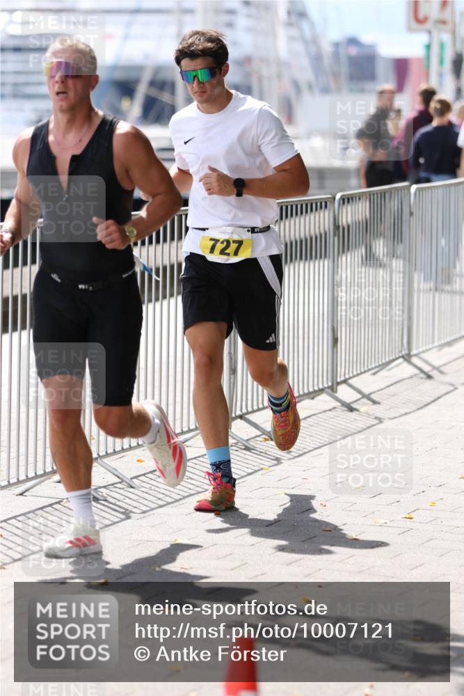 16.08.2026 - KN Förde Triathlon 2026 Antke Förster http://msf.ph/oto/10007121 16.08.2026 13:52:27 Laufen 727 meine-sportfotos.de