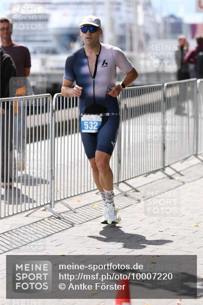 16.08.2026 - KN Förde Triathlon 2026 Antke Förster http://msf.ph/oto/10007220 16.08.2026 13:53:08 Laufen 532 meine-sportfotos.de