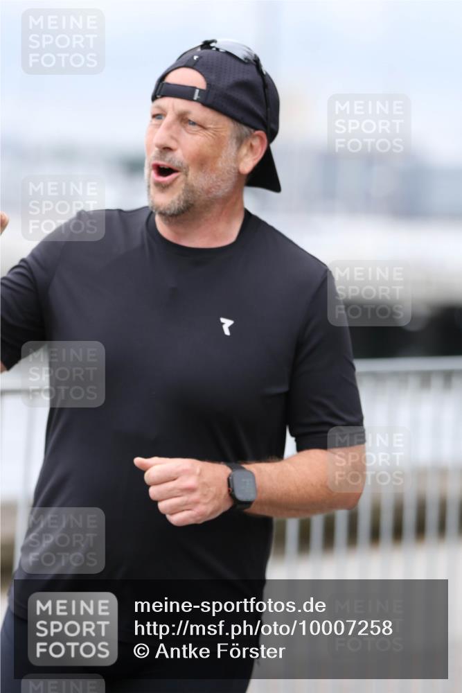 16.08.2026 - KN Förde Triathlon 2026 Antke Förster http://msf.ph/oto/10007258 16.08.2026 12:08:41 Laufen 7 meine-sportfotos.de