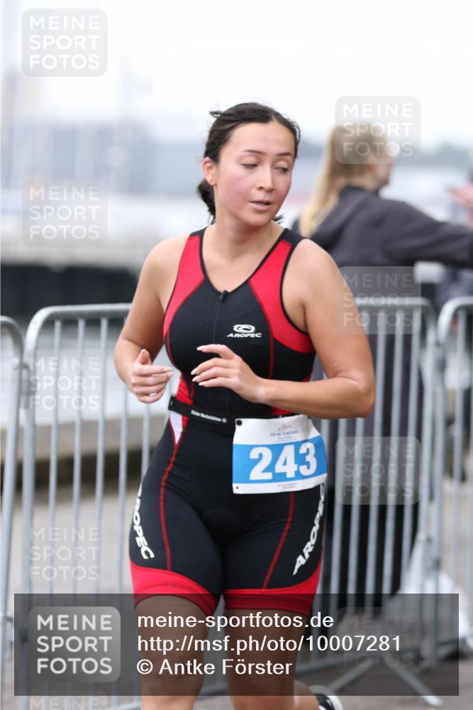 16.08.2026 - KN Förde Triathlon 2026 Antke Förster http://msf.ph/oto/10007281 16.08.2026 10:28:50 Laufen 243 meine-sportfotos.de
