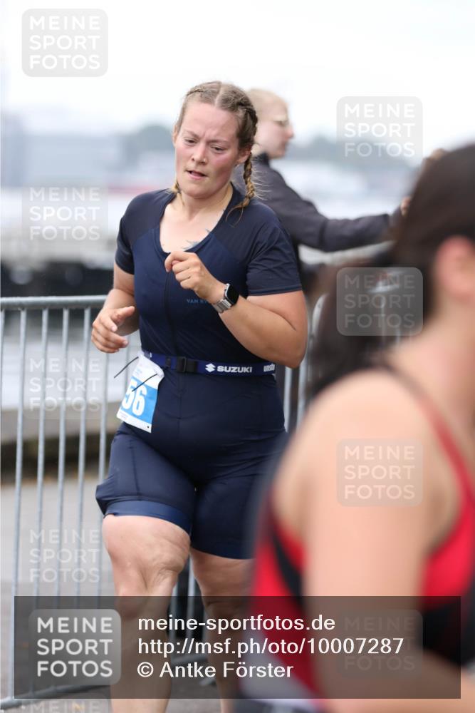 16.08.2026 - KN Förde Triathlon 2026 Antke Förster http://msf.ph/oto/10007287 16.08.2026 10:28:52 Laufen  meine-sportfotos.de