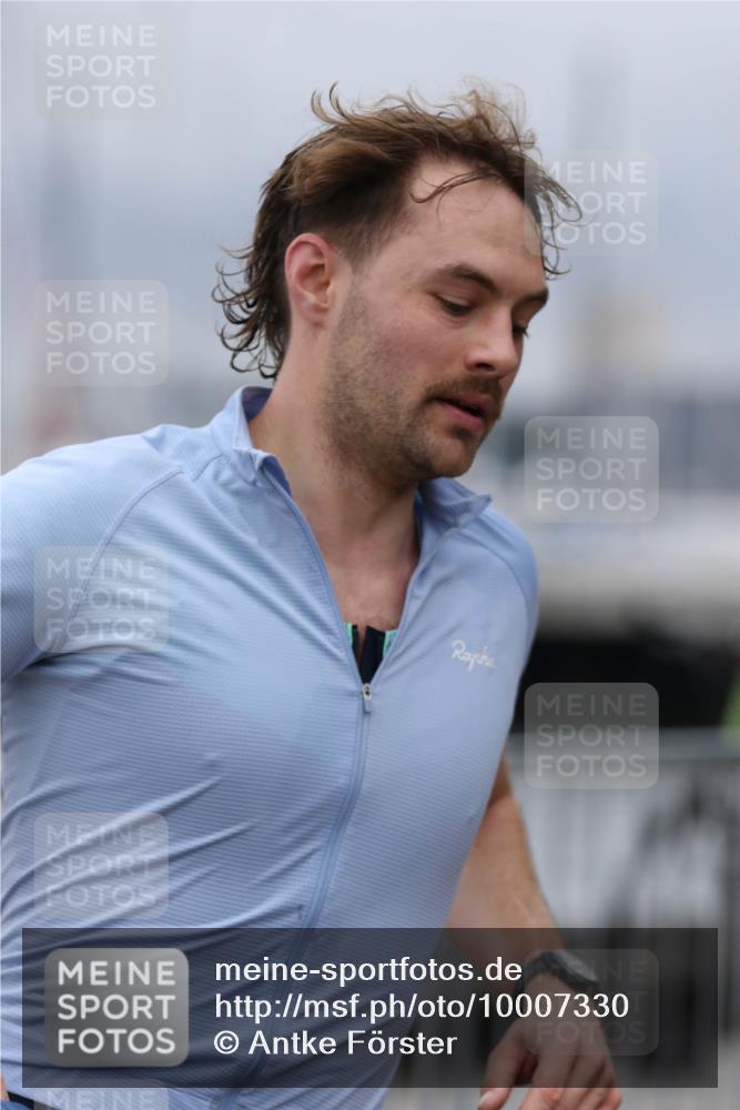 16.08.2026 - KN Förde Triathlon 2026 Antke Förster http://msf.ph/oto/10007330 16.08.2026 12:09:16 Laufen  meine-sportfotos.de