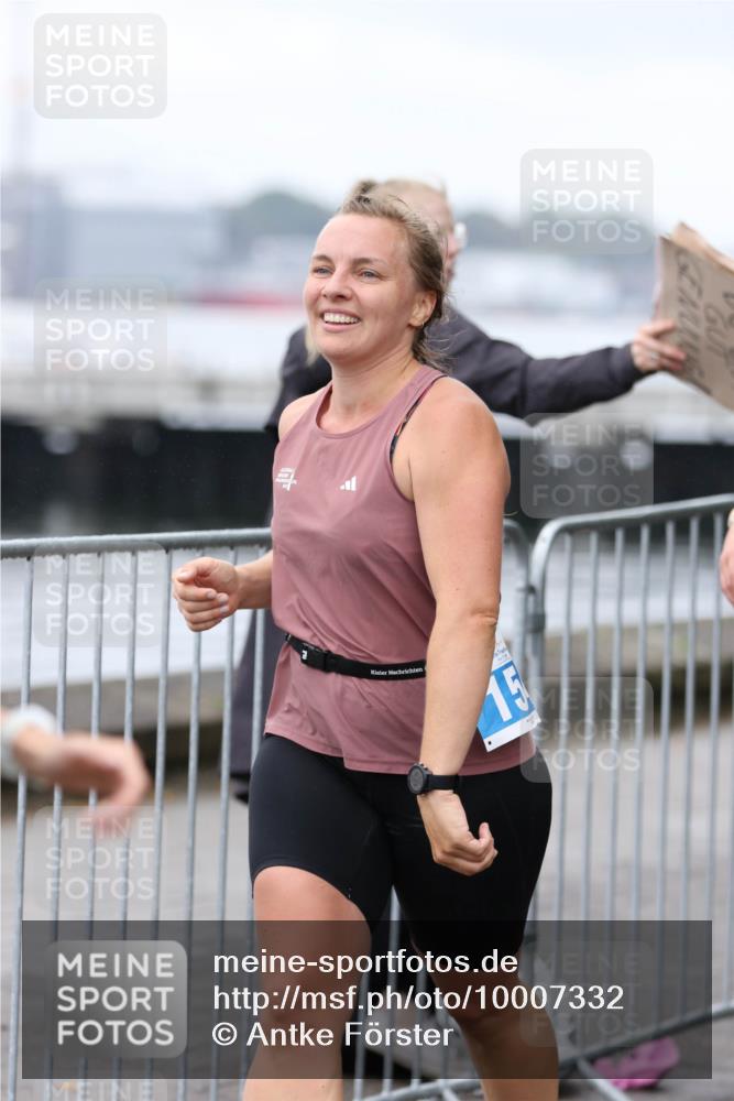 16.08.2026 - KN Förde Triathlon 2026 Antke Förster http://msf.ph/oto/10007332 16.08.2026 10:29:22 Laufen 15 meine-sportfotos.de