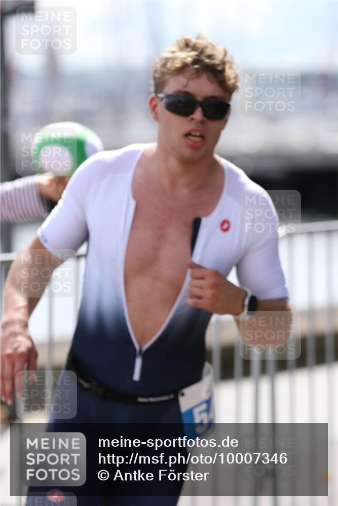 16.08.2026 - KN Förde Triathlon 2026 Antke Förster http://msf.ph/oto/10007346 16.08.2026 13:53:46 Laufen 5 meine-sportfotos.de