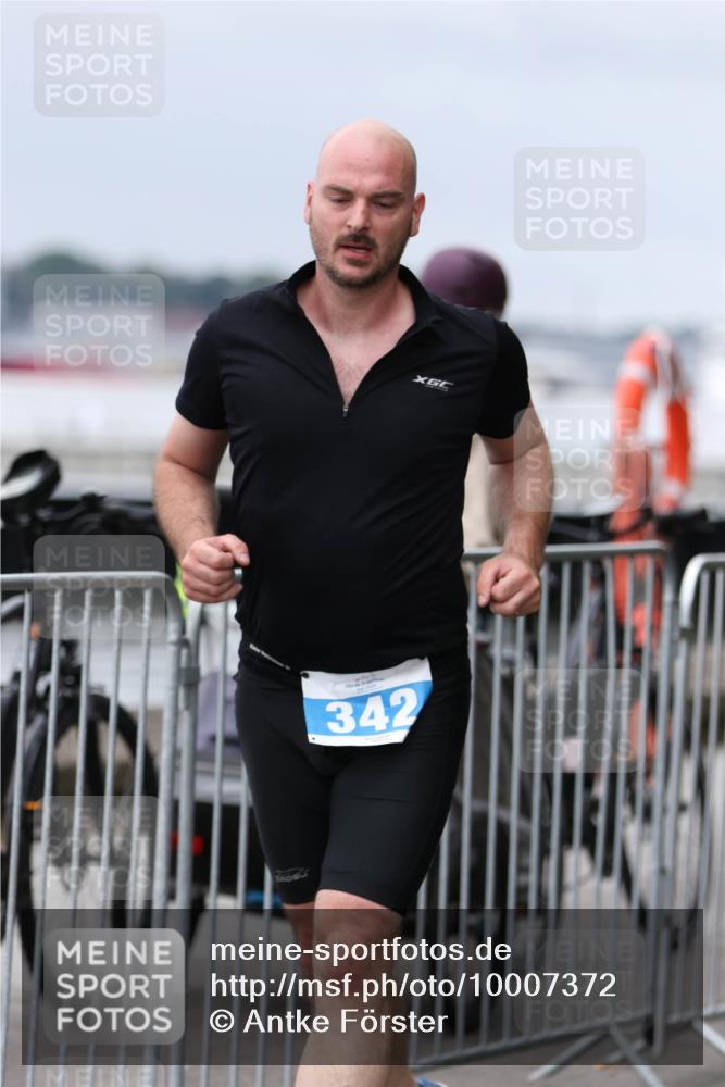 16.08.2026 - KN Förde Triathlon 2026 Antke Förster http://msf.ph/oto/10007372 16.08.2026 12:09:41 Laufen 342 meine-sportfotos.de