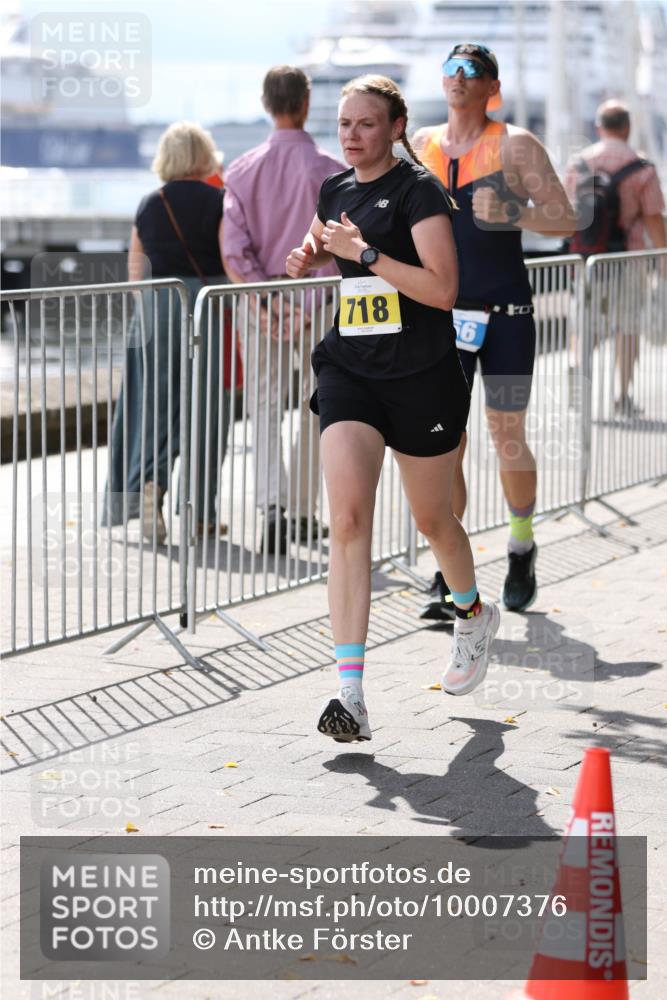 16.08.2026 - KN Förde Triathlon 2026 Antke Förster http://msf.ph/oto/10007376 16.08.2026 13:54:05 Laufen 718 meine-sportfotos.de