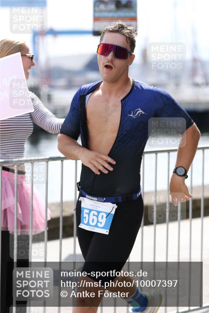 16.08.2026 - KN Förde Triathlon 2026 Antke Förster http://msf.ph/oto/10007397 16.08.2026 13:54:11 Laufen 9, 2026, 569 meine-sportfotos.de