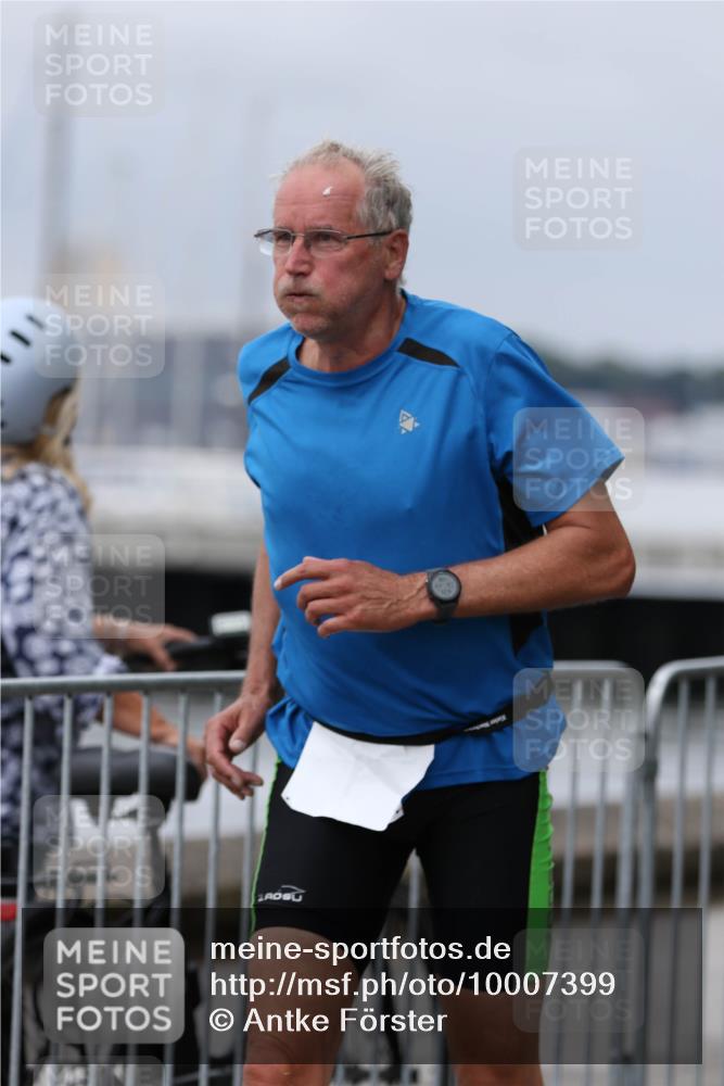 16.08.2026 - KN Förde Triathlon 2026 Antke Förster http://msf.ph/oto/10007399 16.08.2026 12:09:49 Laufen 11 meine-sportfotos.de