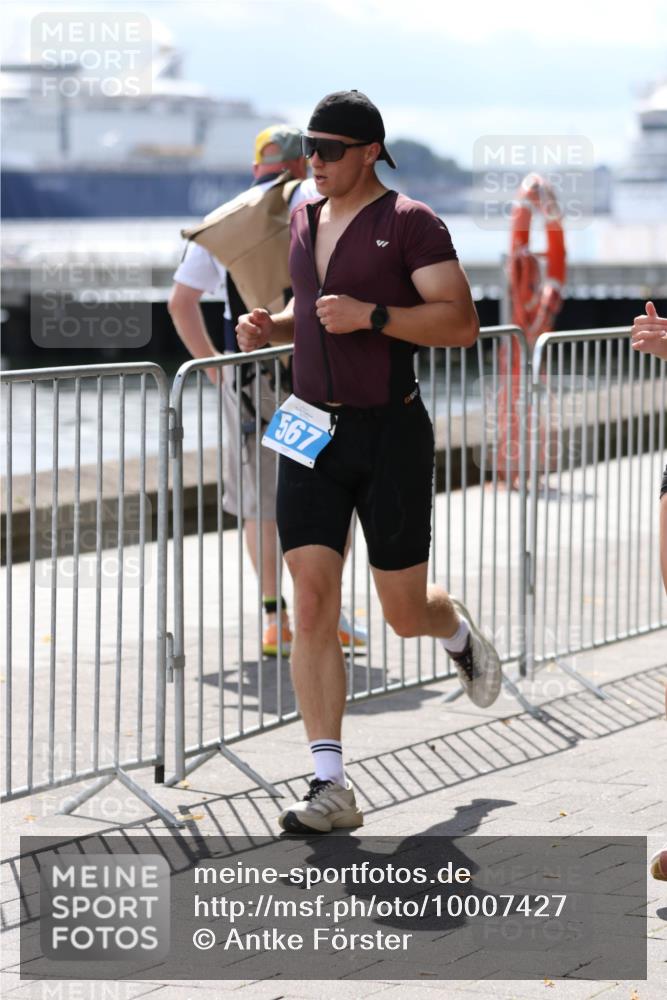 16.08.2026 - KN Förde Triathlon 2026 Antke Förster http://msf.ph/oto/10007427 16.08.2026 13:54:55 Laufen 567 meine-sportfotos.de