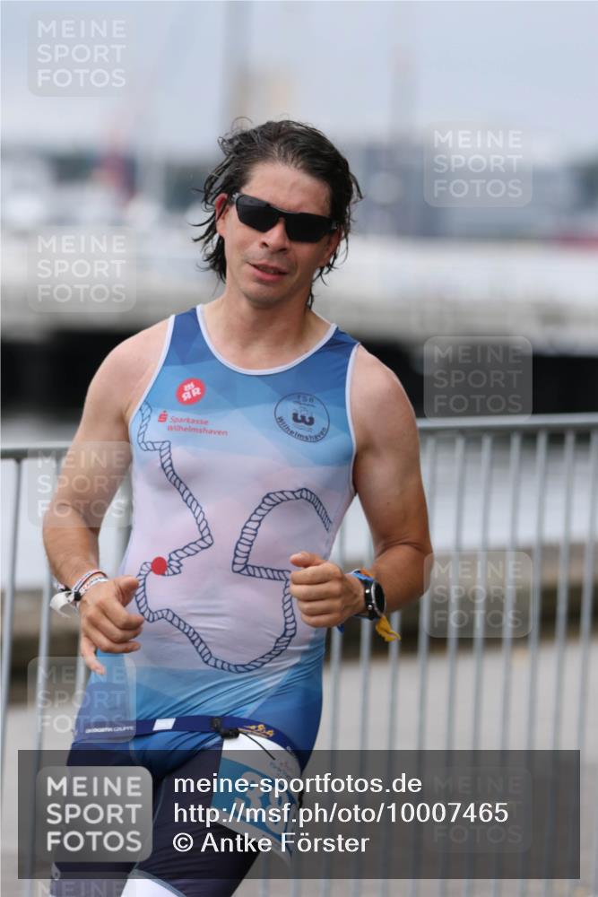 16.08.2026 - KN Förde Triathlon 2026 Antke Förster http://msf.ph/oto/10007465 16.08.2026 12:10:09 Laufen 3, 38 meine-sportfotos.de