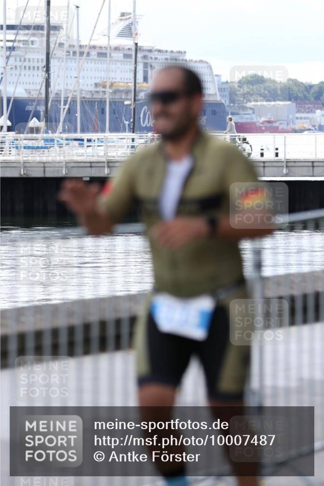 16.08.2026 - KN Förde Triathlon 2026 Antke Förster http://msf.ph/oto/10007487 16.08.2026 13:55:40 Laufen 1000 meine-sportfotos.de
