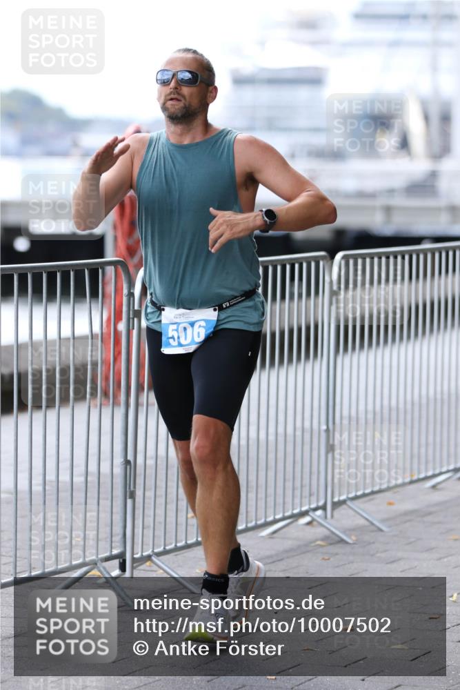 16.08.2026 - KN Förde Triathlon 2026 Antke Förster http://msf.ph/oto/10007502 16.08.2026 13:55:47 Laufen 506 meine-sportfotos.de