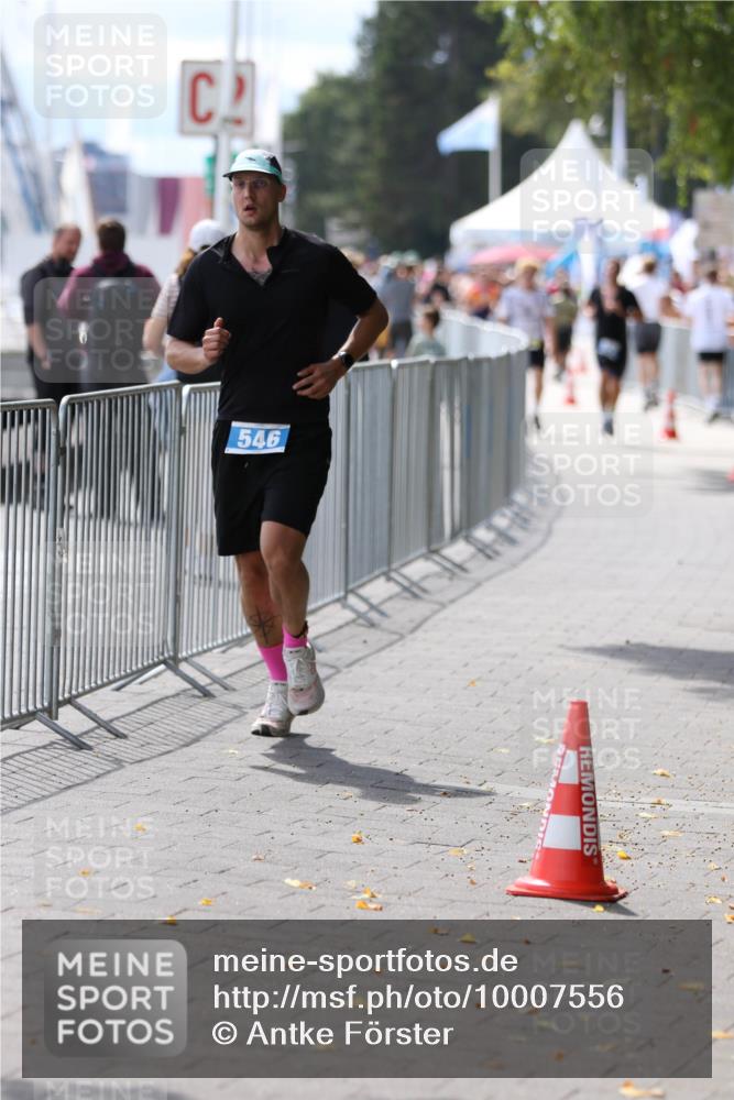 16.08.2026 - KN Förde Triathlon 2026 Antke Förster http://msf.ph/oto/10007556 16.08.2026 13:56:21 Laufen 546 meine-sportfotos.de