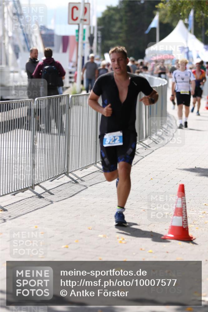 16.08.2026 - KN Förde Triathlon 2026 Antke Förster http://msf.ph/oto/10007577 16.08.2026 13:56:34 Laufen 7, 522 meine-sportfotos.de
