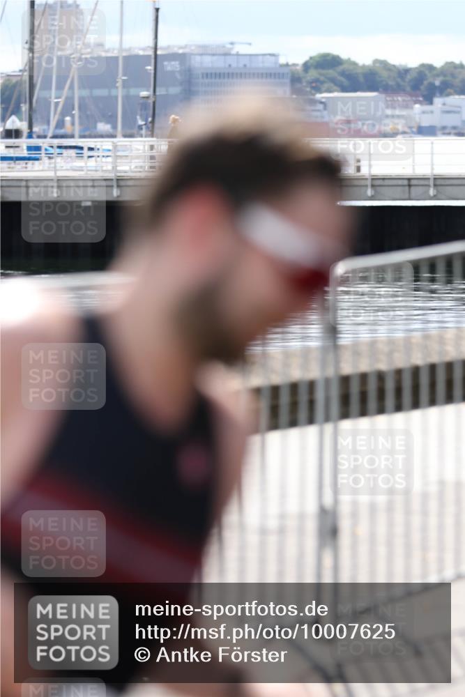 16.08.2026 - KN Förde Triathlon 2026 Antke Förster http://msf.ph/oto/10007625 16.08.2026 13:57:00 Laufen  meine-sportfotos.de