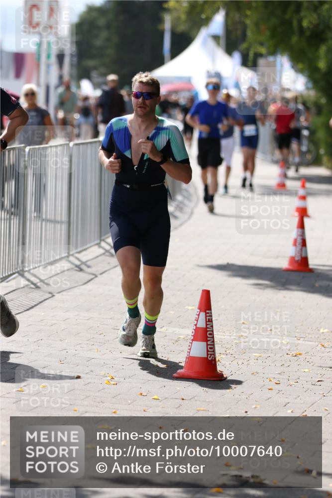 16.08.2026 - KN Förde Triathlon 2026 Antke Förster http://msf.ph/oto/10007640 16.08.2026 13:57:15 Laufen  meine-sportfotos.de
