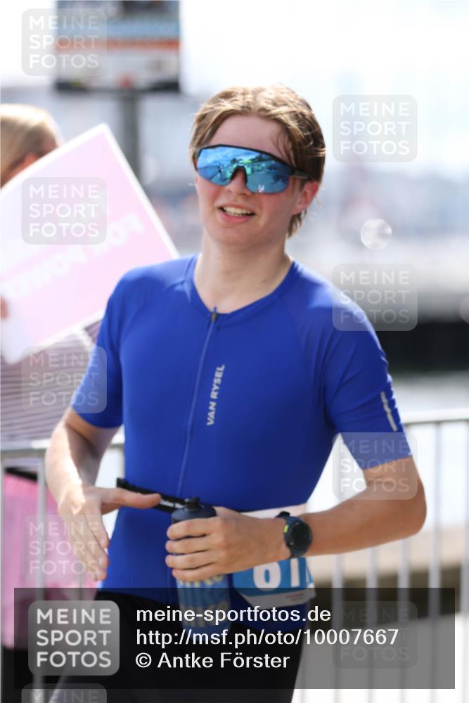 16.08.2026 - KN Förde Triathlon 2026 Antke Förster http://msf.ph/oto/10007667 16.08.2026 13:57:27 Laufen  meine-sportfotos.de