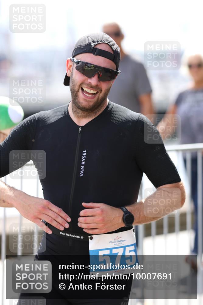 16.08.2026 - KN Förde Triathlon 2026 Antke Förster http://msf.ph/oto/10007691 16.08.2026 13:57:38 Laufen 2026, 575 meine-sportfotos.de