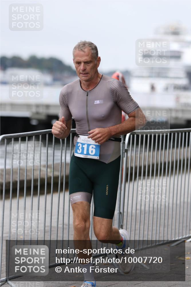 16.08.2026 - KN Förde Triathlon 2026 Antke Förster http://msf.ph/oto/10007720 16.08.2026 12:12:48 Laufen 3, 316 meine-sportfotos.de