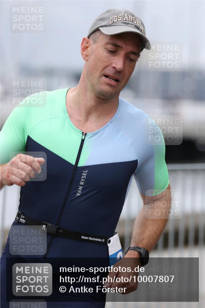 16.08.2026 - KN Förde Triathlon 2026 Antke Förster http://msf.ph/oto/10007807 16.08.2026 12:13:35 Laufen  meine-sportfotos.de