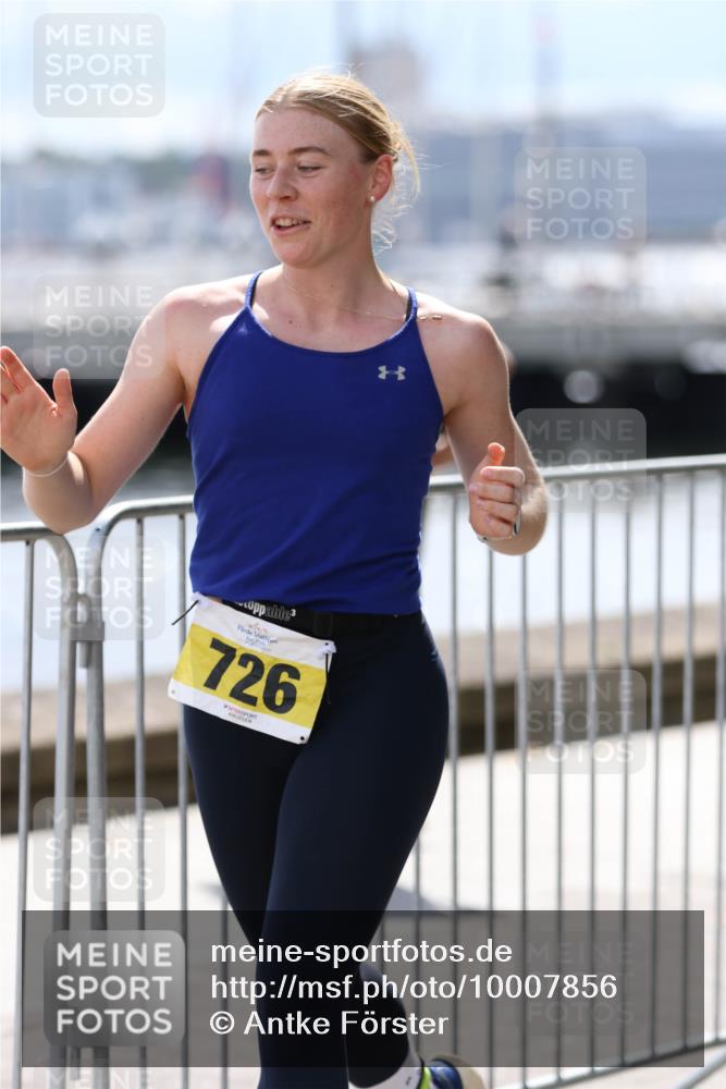 16.08.2026 - KN Förde Triathlon 2026 Antke Förster http://msf.ph/oto/10007856 16.08.2026 13:59:42 Laufen 726 meine-sportfotos.de