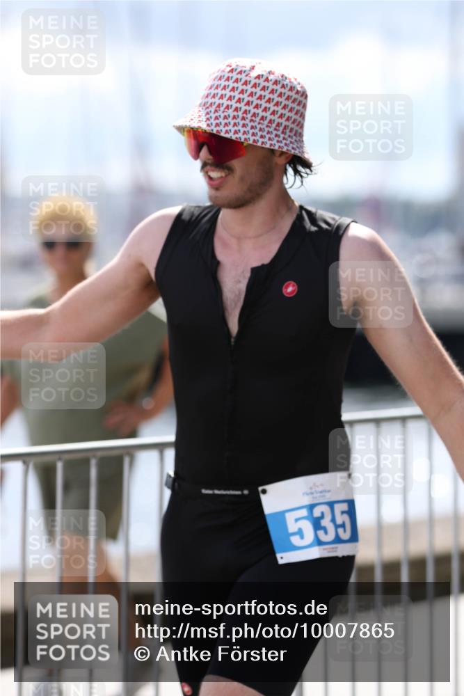 16.08.2026 - KN Förde Triathlon 2026 Antke Förster http://msf.ph/oto/10007865 16.08.2026 13:59:44 Laufen 535 meine-sportfotos.de