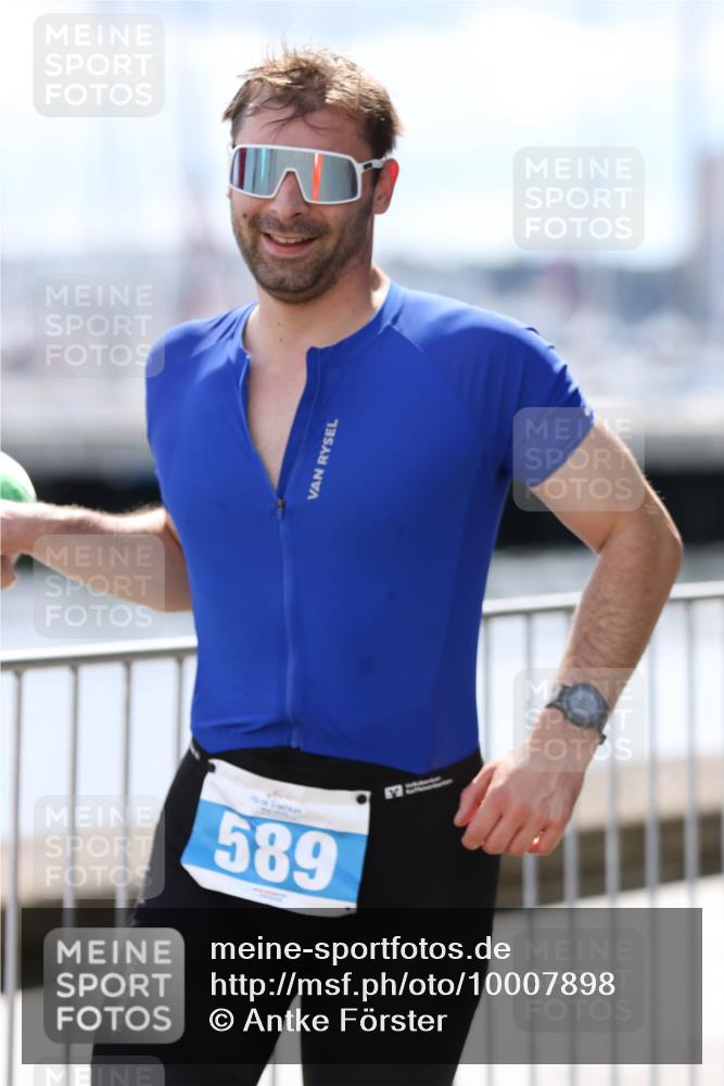 16.08.2026 - KN Förde Triathlon 2026 Antke Förster http://msf.ph/oto/10007898 16.08.2026 13:59:56 Laufen 589 meine-sportfotos.de