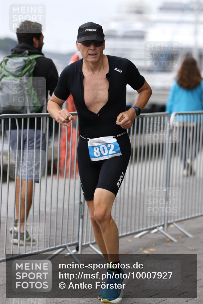 16.08.2026 - KN Förde Triathlon 2026 Antke Förster http://msf.ph/oto/10007927 16.08.2026 12:14:59 Laufen 2, 802 meine-sportfotos.de