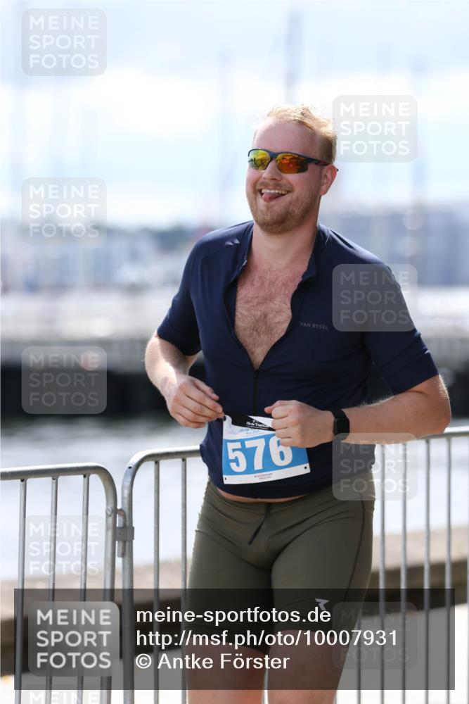 16.08.2026 - KN Förde Triathlon 2026 Antke Förster http://msf.ph/oto/10007931 16.08.2026 14:00:21 Laufen 576 meine-sportfotos.de