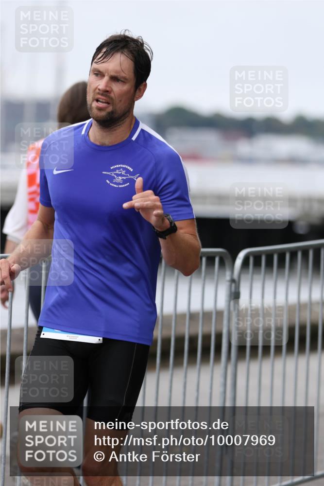 16.08.2026 - KN Förde Triathlon 2026 Antke Förster http://msf.ph/oto/10007969 16.08.2026 12:15:19 Laufen  meine-sportfotos.de