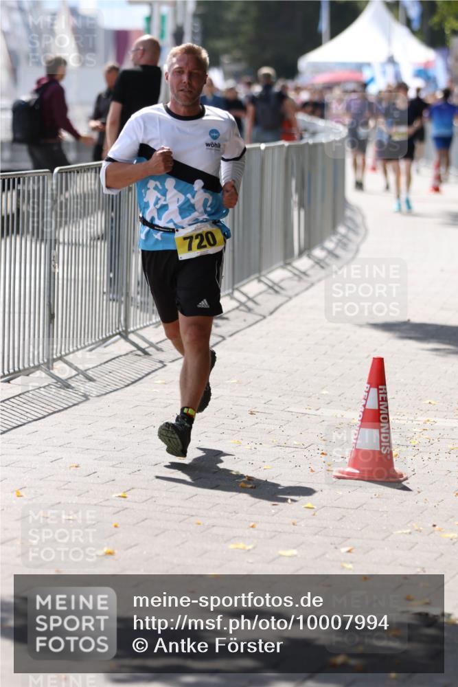 16.08.2026 - KN Förde Triathlon 2026 Antke Förster http://msf.ph/oto/10007994 16.08.2026 14:01:00 Laufen 720 meine-sportfotos.de