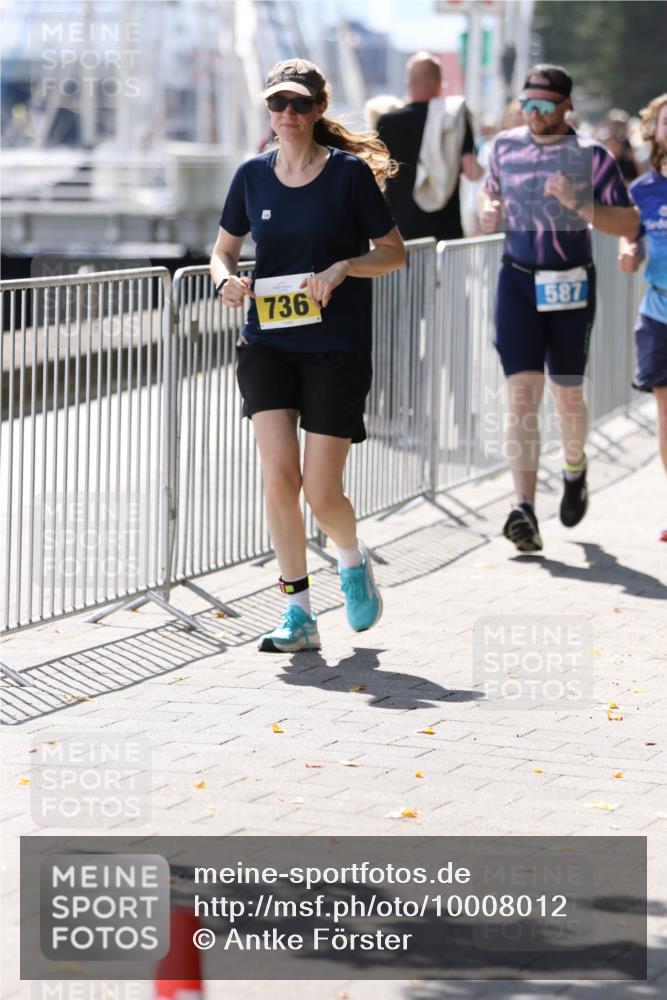 16.08.2026 - KN Förde Triathlon 2026 Antke Förster http://msf.ph/oto/10008012 16.08.2026 14:01:16 Laufen 736, 587 meine-sportfotos.de