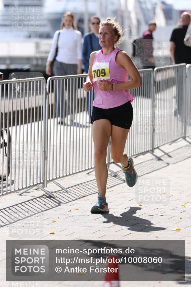 16.08.2026 - KN Förde Triathlon 2026 Antke Förster http://msf.ph/oto/10008060 16.08.2026 14:01:31 Laufen 709 meine-sportfotos.de