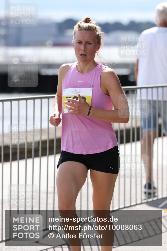 16.08.2026 - KN Förde Triathlon 2026 Antke Förster http://msf.ph/oto/10008063 16.08.2026 14:01:33 Laufen 2026 meine-sportfotos.de