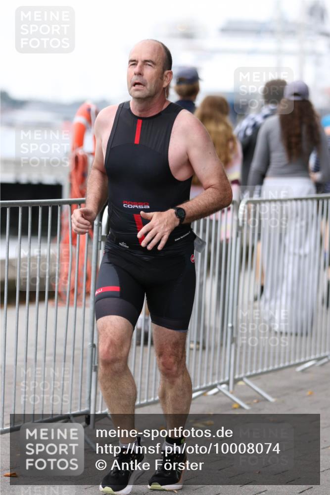 16.08.2026 - KN Förde Triathlon 2026 Antke Förster http://msf.ph/oto/10008074 16.08.2026 12:16:09 Laufen  meine-sportfotos.de
