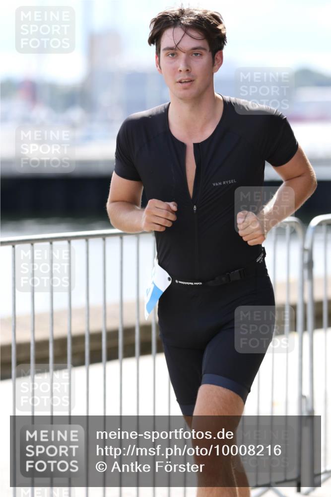 16.08.2026 - KN Förde Triathlon 2026 Antke Förster http://msf.ph/oto/10008216 16.08.2026 14:03:12 Laufen  meine-sportfotos.de