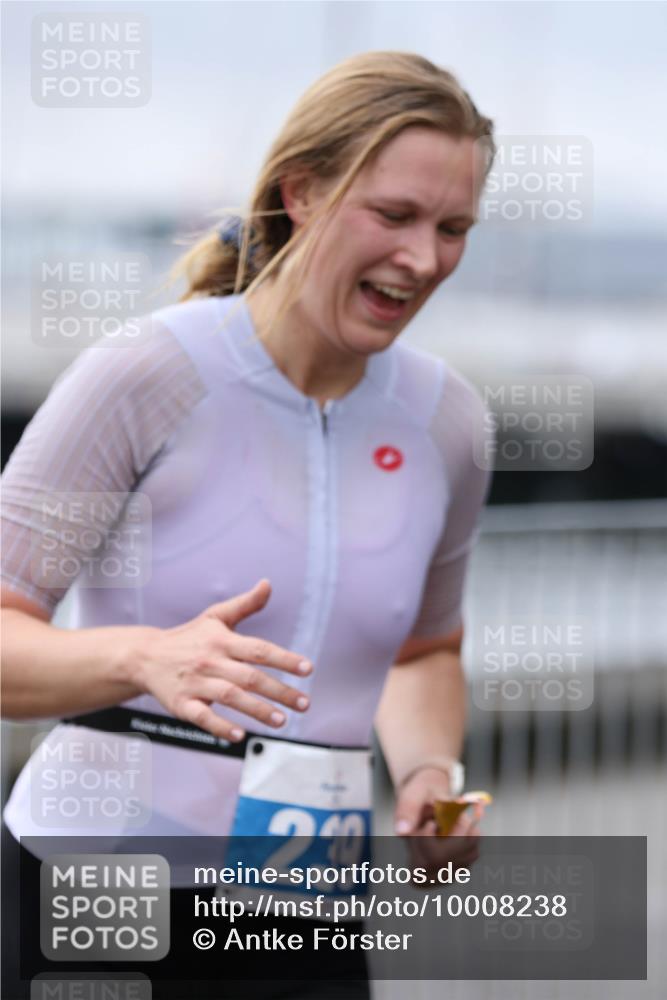 16.08.2026 - KN Förde Triathlon 2026 Antke Förster http://msf.ph/oto/10008238 16.08.2026 10:35:53 Laufen 239 meine-sportfotos.de