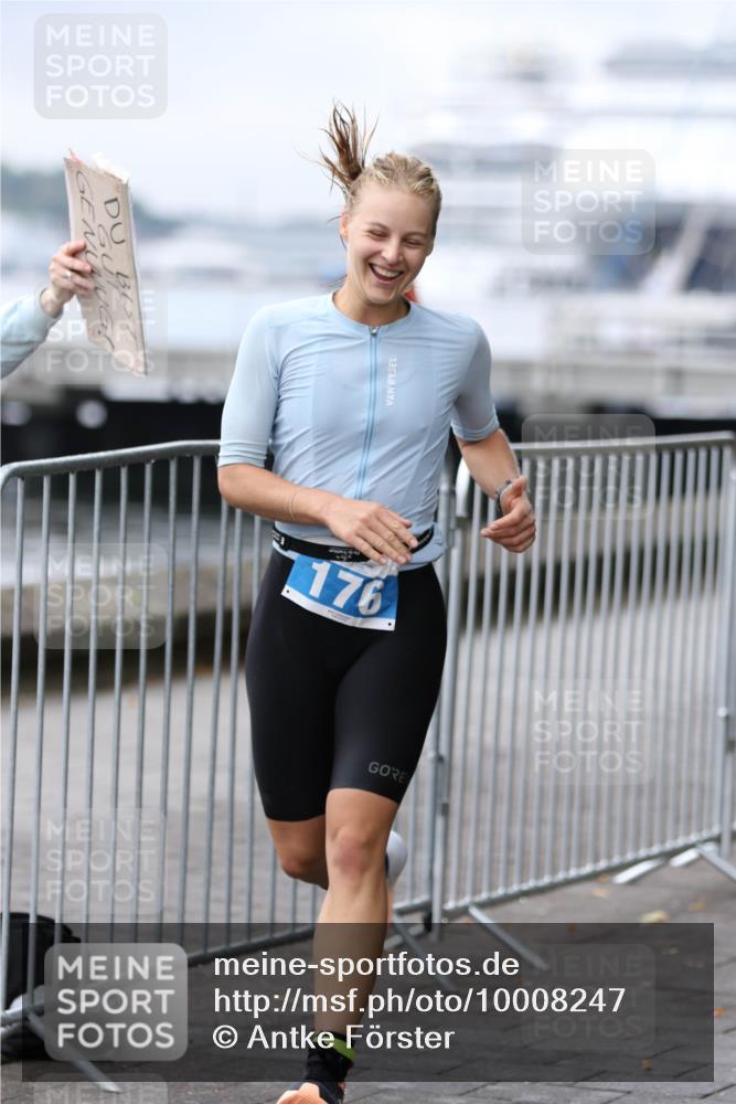 16.08.2026 - KN Förde Triathlon 2026 Antke Förster http://msf.ph/oto/10008247 16.08.2026 10:36:03 Laufen 176 meine-sportfotos.de