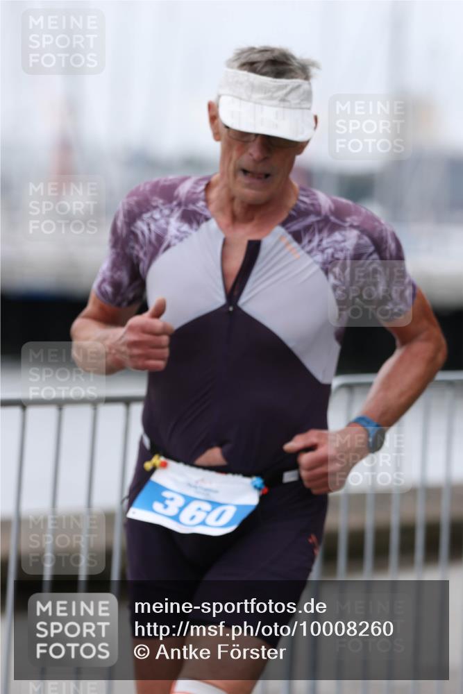 16.08.2026 - KN Förde Triathlon 2026 Antke Förster http://msf.ph/oto/10008260 16.08.2026 12:17:46 Laufen 360 meine-sportfotos.de