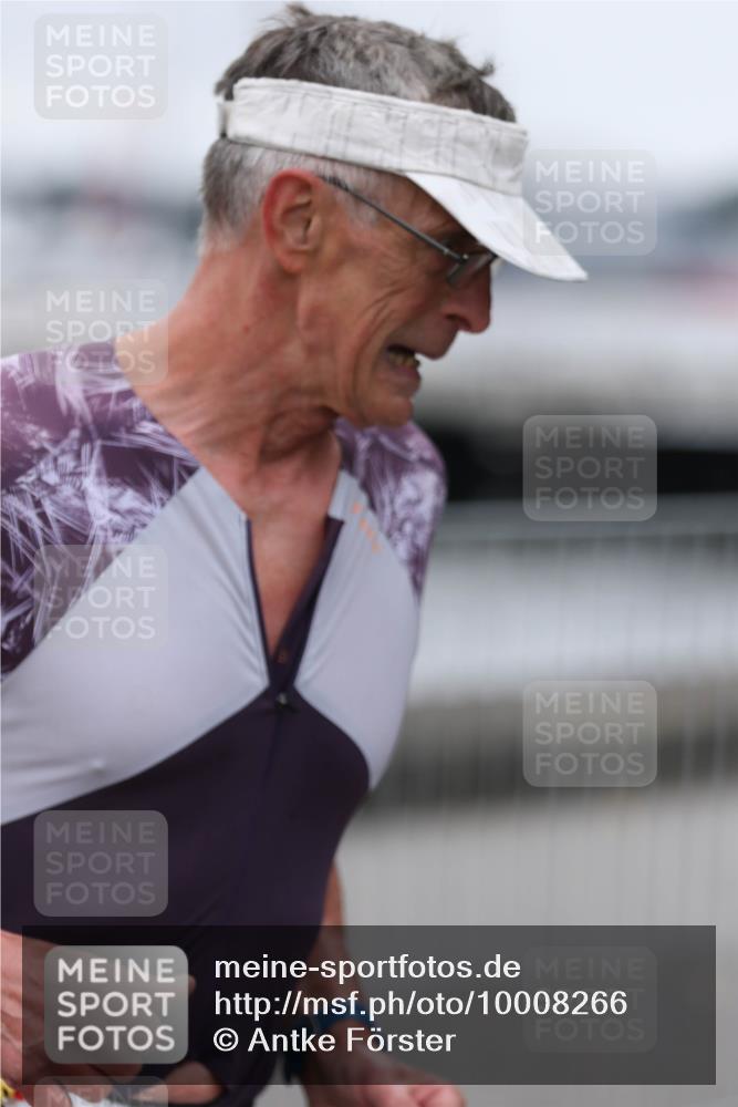 16.08.2026 - KN Förde Triathlon 2026 Antke Förster http://msf.ph/oto/10008266 16.08.2026 12:17:47 Laufen  meine-sportfotos.de