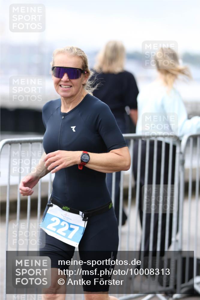 16.08.2026 - KN Förde Triathlon 2026 Antke Förster http://msf.ph/oto/10008313 16.08.2026 10:36:22 Laufen 227, 1, 48 meine-sportfotos.de