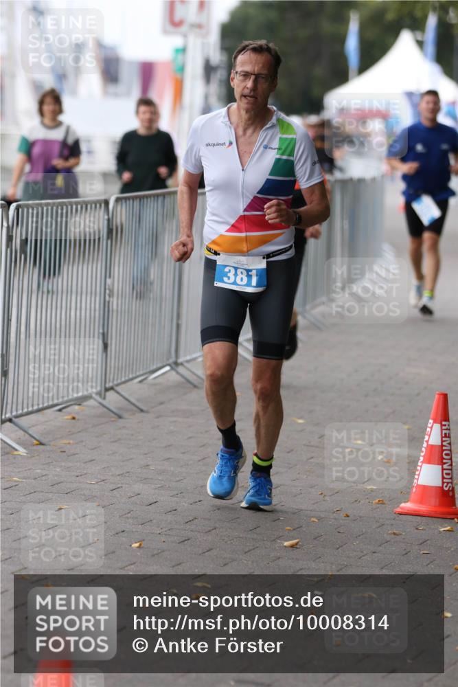 16.08.2026 - KN Förde Triathlon 2026 Antke Förster http://msf.ph/oto/10008314 16.08.2026 12:18:02 Laufen 381 meine-sportfotos.de