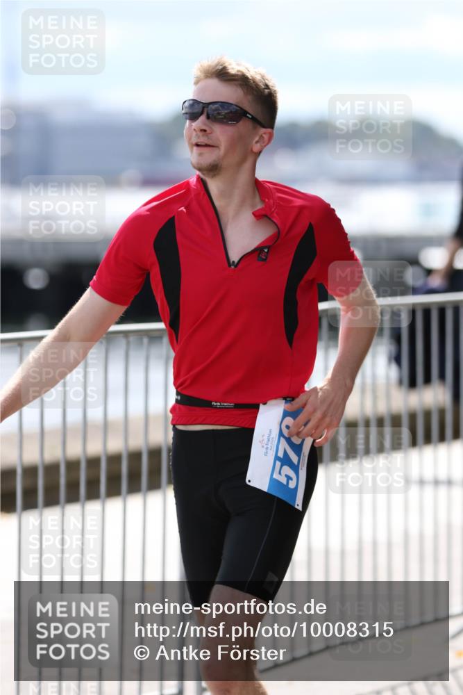 16.08.2026 - KN Förde Triathlon 2026 Antke Förster http://msf.ph/oto/10008315 16.08.2026 14:05:06 Laufen 220, 9202, 578 meine-sportfotos.de